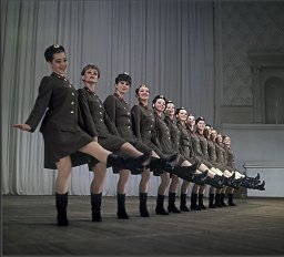 "Всех девчатами не заменишь"