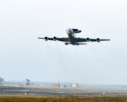 НАТО направит в Украину самолеты AWACS