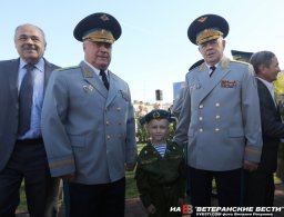 Ко дню ВДВ появился памятник "Дяде Васе"