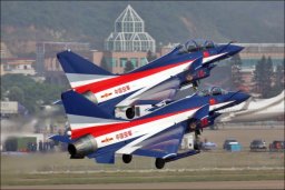 Ветераны Москвы приняли участие в "МАКСе"