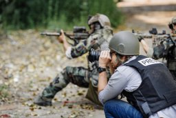 Специалисты  научат журналистов самообороне