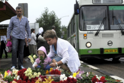 Москва скорбит о погибших под Подольском