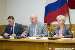 Л. Романов посетил Центр "Ковчег" в Кратово