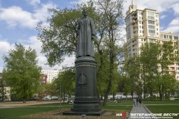 В России установлен памятник Дзержинскому