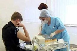 А.Яневский: тестировать школы на наркотики
