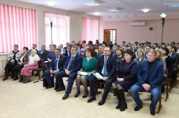 В Шумейке установили бюст Петра Великого