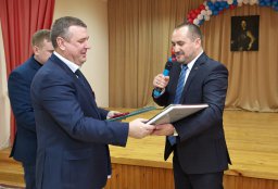 В Шумейке установили бюст Петра Великого
