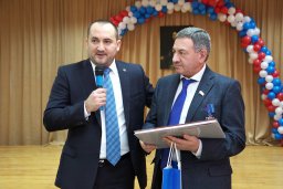 В Шумейке установили бюст Петра Великого