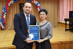 В Шумейке установили бюст Петра Великого