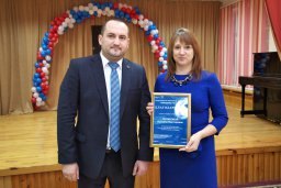 В Шумейке установили бюст Петра Великого