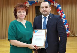 В Шумейке установили бюст Петра Великого