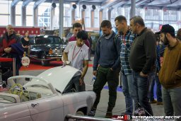 "Олдтаймер-Галерею" посетили ветераны