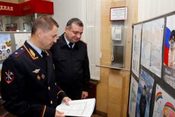 "Мои родители работают в полиции!"