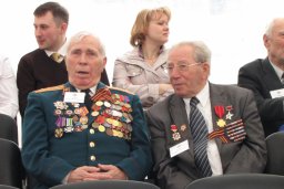 "Взводным надо бы поставить памятники..."