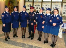 Развивать и сохранять казачьи традиции