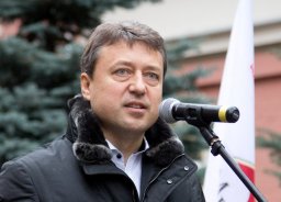 А.Выборный: Защитить российские СМИ 