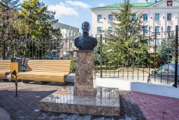 Столетие революции - это повод задуматься