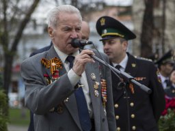 "Присягаю на верность народу России и Закону"