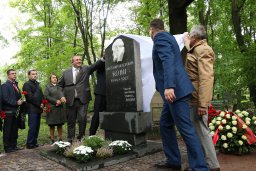 Открыт памятник Анатолию Федоровичу Кони