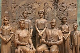Памятник семье последнего русского Императора 