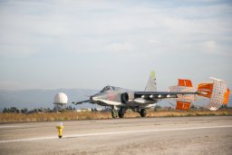 В.Востротин посетил военную базу в Сирии