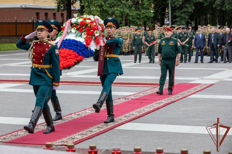 vorobev_5_small_pillarboxed.jpg